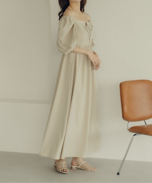 fupel（フぺル）の「2WAYオフショルワンピース（ワンピース・レディース・ベージュ/ブラック・LARGE/MEDIUM）」の6枚目の写真