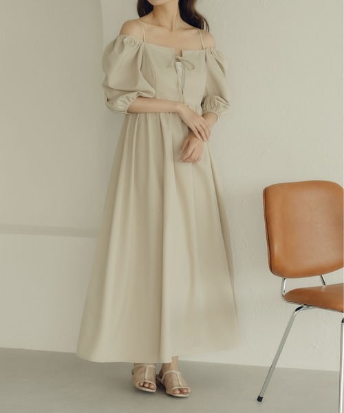 fupel（フぺル）の「2WAYオフショルワンピース（ワンピース・レディース・ベージュ/ブラック・LARGE/MEDIUM）」の21枚目の写真