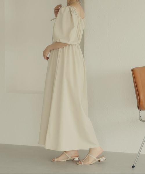 fupel（フぺル）の「2WAYオフショルワンピース（ワンピース・レディース・ベージュ/ブラック・LARGE/MEDIUM）」の12枚目の写真