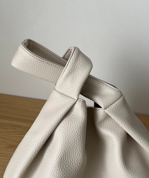 CAPRICIEUX LE'MAGE(カプリシューレマージュ)の「ラウンドバッグ(ハンドバッグ・レディース・ブラック/ライム/アイボリー/イエロー・FREE)」の10枚目の写真