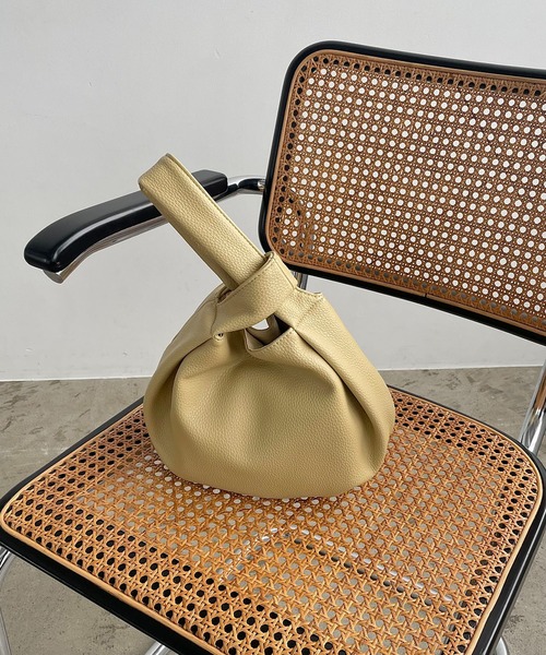 CAPRICIEUX LE'MAGE(カプリシューレマージュ)の「ラウンドバッグ(ハンドバッグ・レディース・ブラック/ライム/アイボリー/イエロー・FREE)」の22枚目の写真