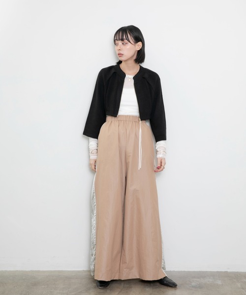 Eimee Law(エイミーロウ)の「サイドラインワイドパンツ(その他パンツ・レディース・キャメル/ライトグレー/ブラック・38)」の5枚目の写真