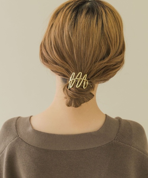 SMELLY(スメリー)の「ウェーブラインヘアカフセット(ヘアゴム・レディース・ゴールド・-)」の6枚目の写真