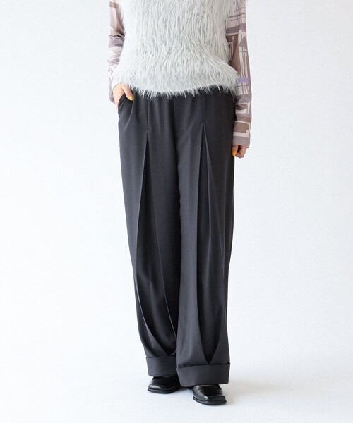 Ray BEAMS(レイビームス)の「RBS / センター ボックス タックパンツ(その他パンツ・レディース・グレー/ネイビー・0/1)」の1枚目の写真