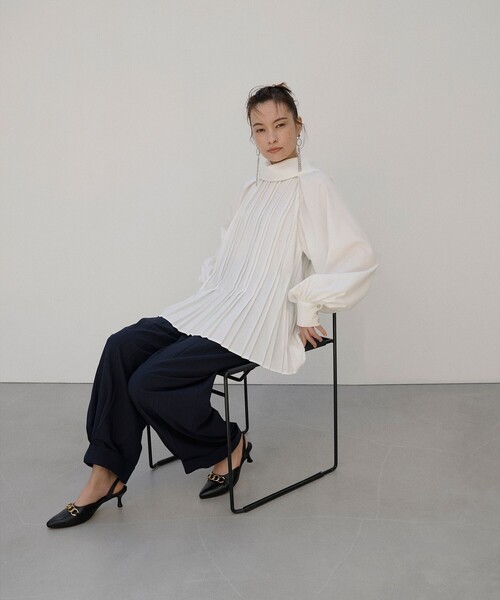 Ray BEAMS(レイビームス)の「RBS / センター ボックス タックパンツ(その他パンツ・レディース・グレー/ネイビー・0/1)」の16枚目の写真