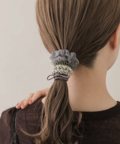 SMELLY(スメリー)の「シアーゴムセット(ヘアゴム・レディース・ベージュ系その他/グリーン系その他・-)」の4枚目の写真