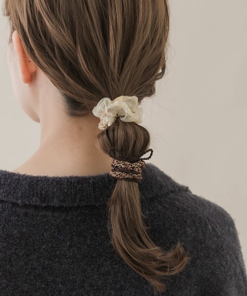 SMELLY(スメリー)の「シアーゴムセット(ヘアゴム・レディース・ベージュ系その他/グリーン系その他・-)」の7枚目の写真