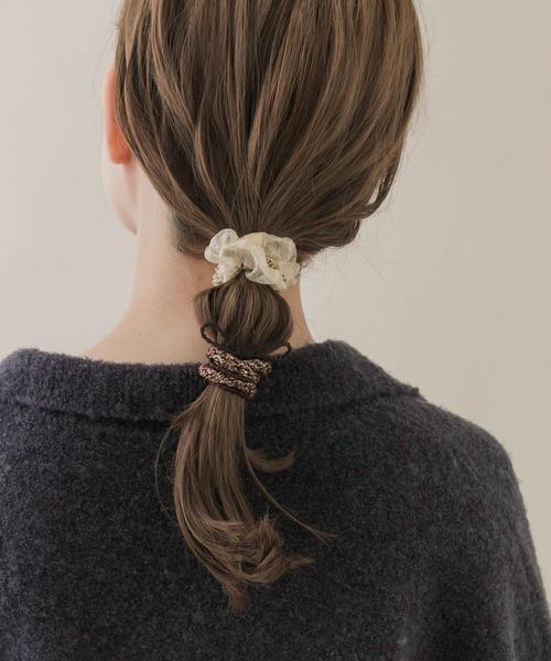 SMELLY(スメリー)の「シアーゴムセット(ヘアゴム・レディース・ベージュ系その他/グリーン系その他・-)」の8枚目の写真