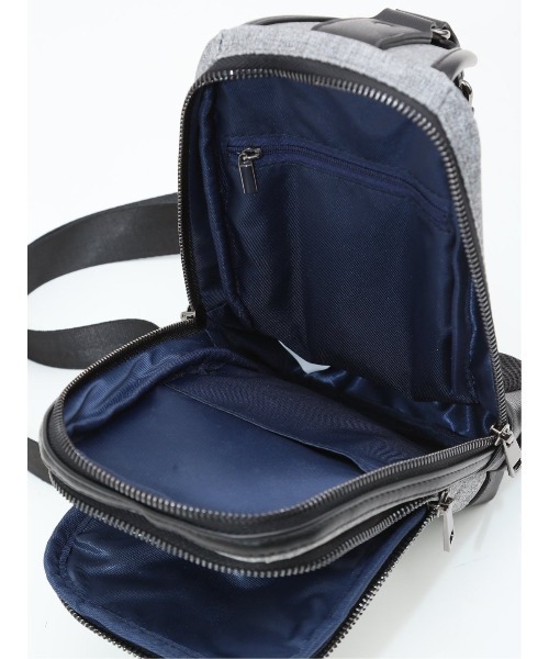 TAKA-Q（タカキュー）の「【両掛け仕様】タカキュー 斜めZIP ボディバッグ（ボディバッグ/ウエストポーチ・メンズ・グレー/ブラック・FREE）」の17枚目の写真