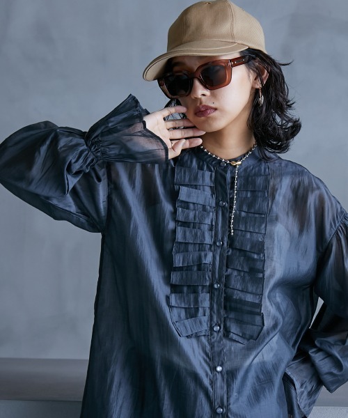 GEVS.（ジェイヴィス）の「＜大きいサイズ＞ フリルシアーブラウス GEVS.（シャツ/ブラウス・レディース・グレー/ベージュ・L/LL/3L/4L/5L）」の6枚目の写真