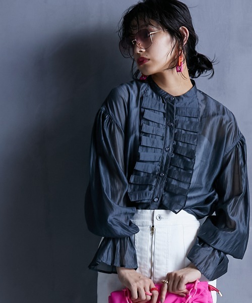 GEVS.（ジェイヴィス）の「＜大きいサイズ＞ フリルシアーブラウス GEVS.（シャツ/ブラウス・レディース・グレー/ベージュ・L/LL/3L/4L/5L）」の9枚目の写真