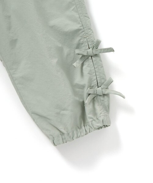 apres les cours(アプレレクール)の「サイドリボンパラシュートパンツ(その他パンツ・キッズ・アイボリー/カーキ・90/100/110/120/130/140)」の9枚目の写真