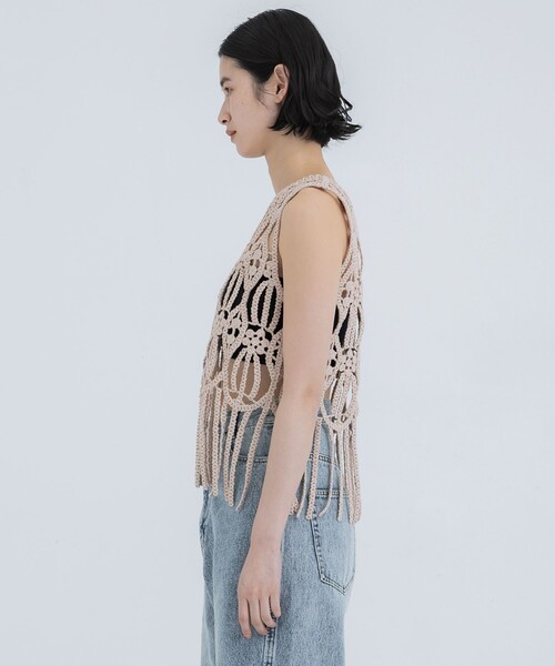 FUMIE TANAKA(フミエタナカ)の「【FUMIE=TANAKA/フミエタナカ】code fringe tank/コードフリンジタンク(キャミソール・レディース・ホワイト/ブラック・FREE)」の4枚目の写真