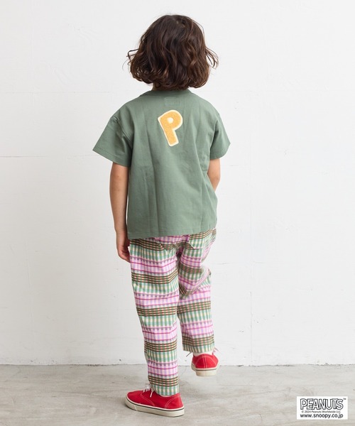 PEANUTS(ピーナッツ)の「【PEANUTS】スヌーピー/プリントTシャツ(80~150cm)(Tシャツ/カットソー・キッズ・キナリ/ライトピンク/グリーン/チャコール・100/90/80/150/140/130/120/110/95)」の14枚目の写真