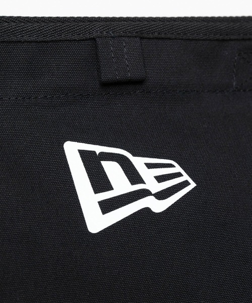 NEW ERA（ニューエラ）の「NEW ERA/ニューエラ ショルダーバック CANVAS SHOULDER BAG フラッグロゴ 8L 14108408（ショルダーバッグ・メンズ・アイボリー/ブラック・FREE）」の17枚目の写真
