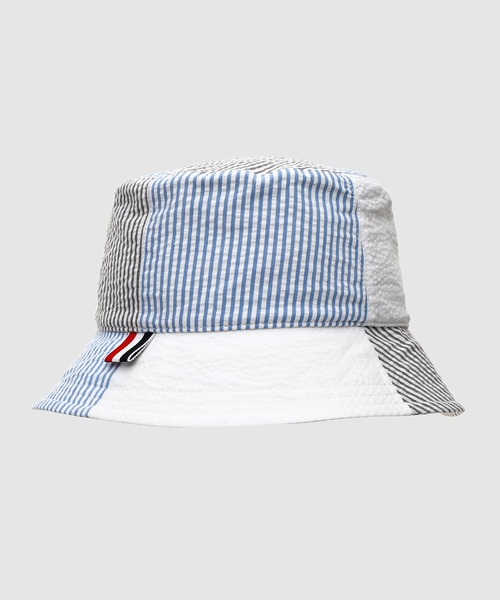 THOM BROWNE(トムブラウン)の「QUARTER COMBO BUCKET HAT FUNMIX IN SEERSUCKER(ハット・メンズ・ホワイト・L)」の2枚目の写真