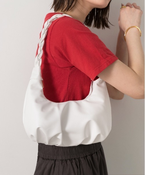 ad thie(アドティエ)の「ギャザーデザイン ミニワンハンドルバッグ(ハンドバッグ・レディース・オフホワイト/ブラック/シルバー・FREE)」の6枚目の写真