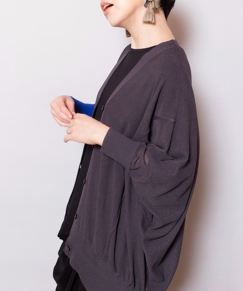 OSMOSIS（オズモーシス）の「切替ニットカーディガン（カーディガン/ボレロ・レディース・ブラック/ライトベージュ/チャコール・ONE SIZE）」の15枚目の写真