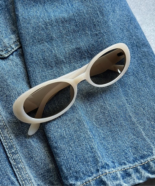 CPCM（シーピーシーエム）の「オーバルサングラス（サングラス・メンズ・ベージュ/ブラック・FREE）」の4枚目の写真