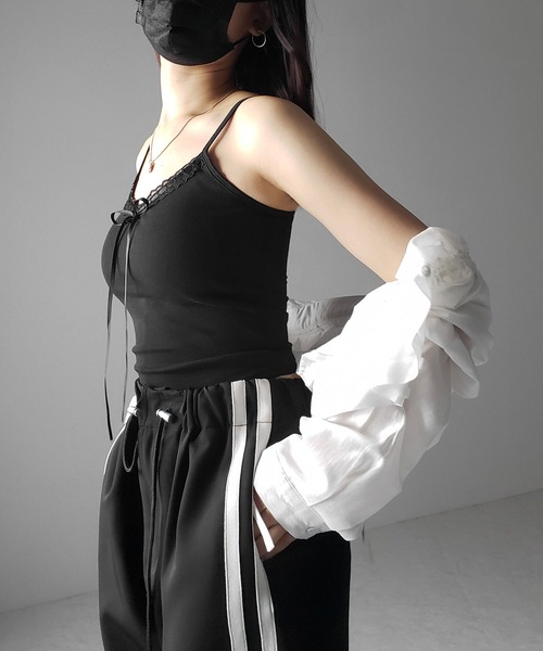 me+em select(ミームセレクト)の「【 カップ付き 】サテンリボンレースリブキャミソール / satin ribbon lace lib camisole(キャミソール・レディース・ブラック/ホワイト/グレー・FREE)」の8枚目の写真
