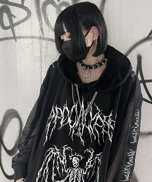 ililil（イルイルイル）の「『ililil/イルイルイル』【飛びます