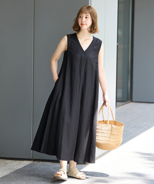 B.C STOCK(ベーセーストック)の「《追加3》リネンレーヨンスリーブレスワンピース(ワンピース・レディース・ブラック/ダークブルー・FREE)」の19枚目の写真