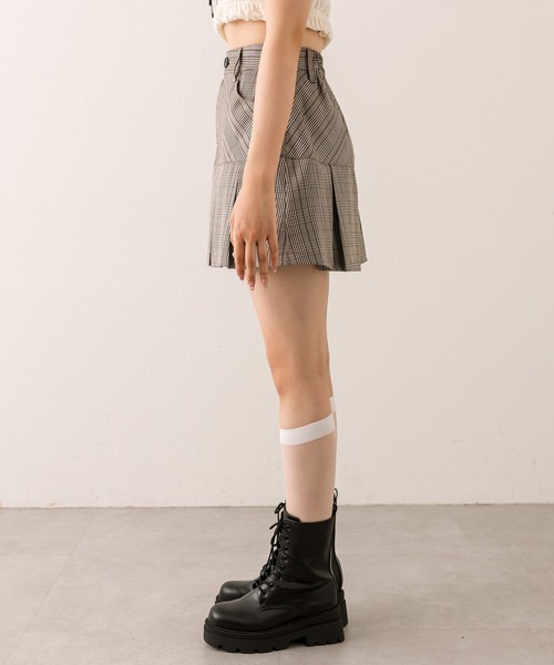 OLIVE des OLIVE(オリーブデオリーブ)の「ボックスプリーツミニスカート(スカート・レディース・チャコールグレー/ブラウン系その他/グレー系その他/ブラウン・FREE)」の10枚目の写真