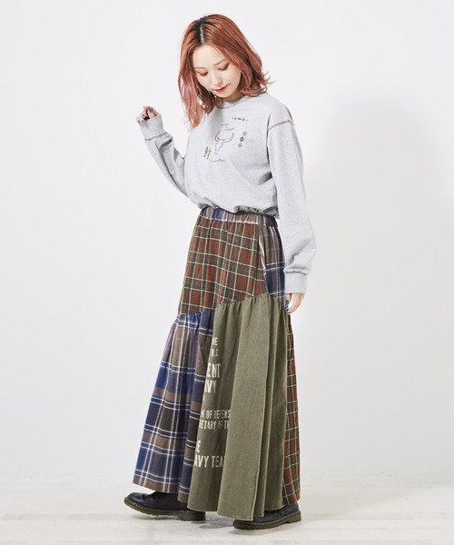 CUBE SUGAR(キューブシュガー)の「チェック×OE天竺パウダー加工ティアードスカート(スカート・レディース・カーキ/ネイビー/キャメル・M)」の6枚目の写真