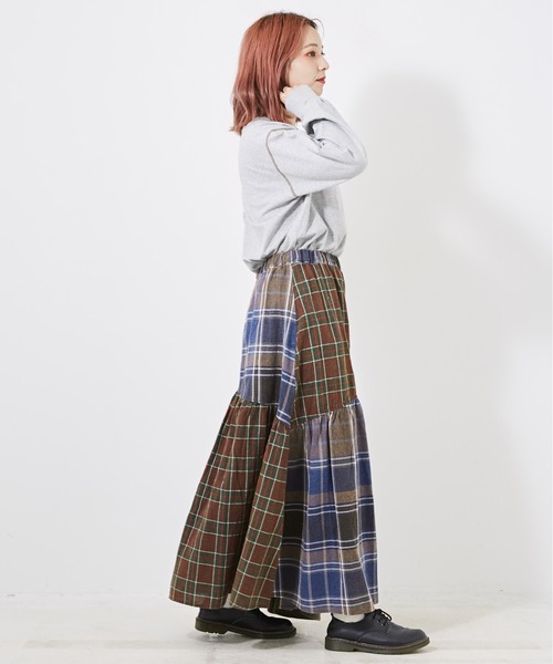 CUBE SUGAR(キューブシュガー)の「チェック×OE天竺パウダー加工ティアードスカート(スカート・レディース・カーキ/ネイビー/キャメル・M)」の7枚目の写真