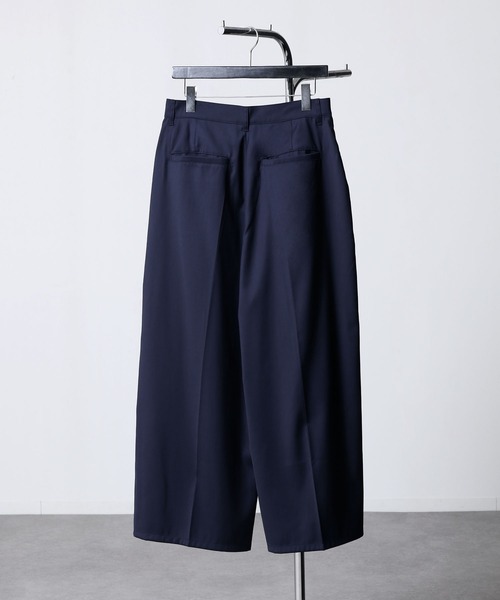 NILWAY（ニルウェイ）の「420g/m TR センタープレス ドレープ ワイド フレア袴パンツ/センタープレス トロミ ワイドスラックス【セットアップ対応】（スラックス・メンズ・ブラック/モスグリーン系/ホワイト/ネイビー/チャコール・SMALL/MEDIUM/LARGE）」の14枚目の写真