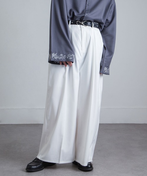 NILWAY（ニルウェイ）の「420g/m TR センタープレス ドレープ ワイド フレア袴パンツ/センタープレス トロミ ワイドスラックス【セットアップ対応】（スラックス・メンズ・ブラック/モスグリーン系/ホワイト/ネイビー/チャコール・SMALL/MEDIUM/LARGE）」の19枚目の写真