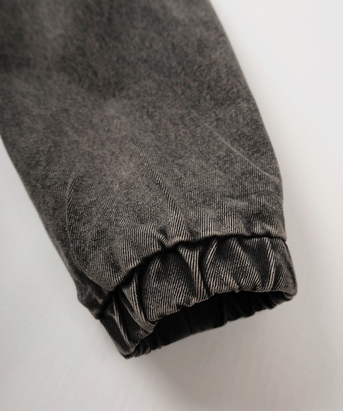 TIMELY WARNING（タイムリーワーニング）の「【TIMELY WARNING/タイムリーワーニング】ウォッシュ加工 ヴィンテージライクデニム ワークフードブルゾン/ワークジャケット（デニムジャケット・メンズ・インディゴブルー/ブラック系その他・M/L/XL）」の9枚目の写真