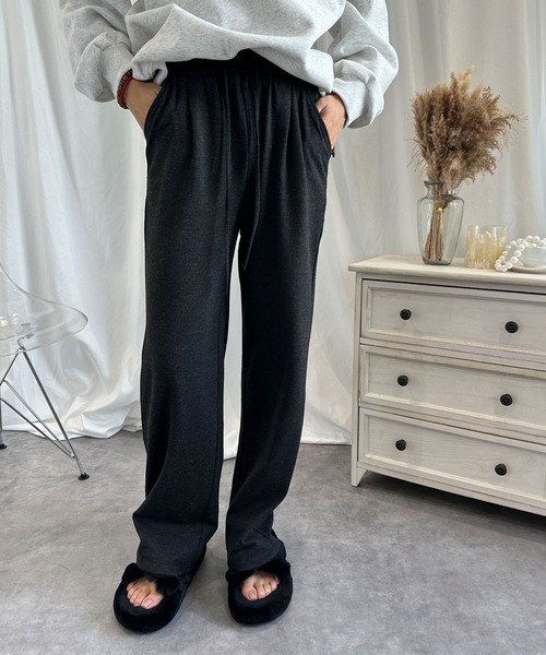 aimoha（アイモハ）の「リラックスワイドパンツ（スウェットパンツ・レディース・ダークグレー/ベージュ/ブラック・MEDIUM/LARGE/X-LARGE）」の2枚目の写真