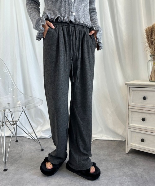 aimoha（アイモハ）の「リラックスワイドパンツ（スウェットパンツ・レディース・ダークグレー/ベージュ/ブラック・MEDIUM/LARGE/X-LARGE）」の13枚目の写真