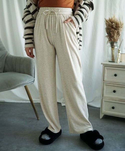 aimoha（アイモハ）の「リラックスワイドパンツ（スウェットパンツ・レディース・ダークグレー/ベージュ/ブラック・MEDIUM/LARGE/X-LARGE）」の5枚目の写真