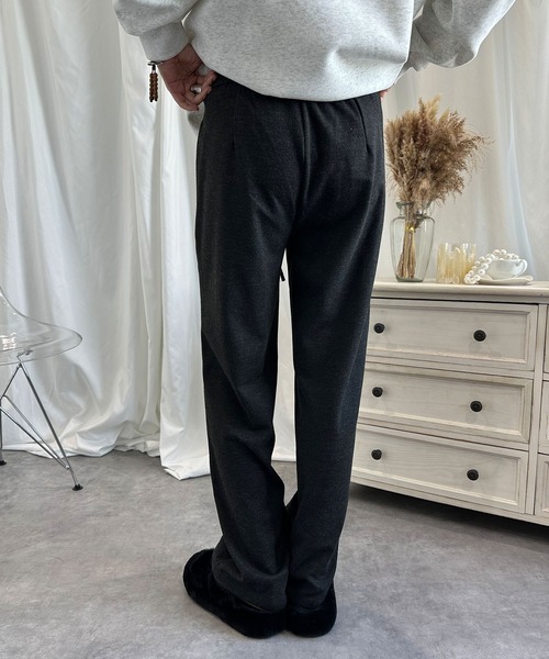 aimoha（アイモハ）の「リラックスワイドパンツ（スウェットパンツ・レディース・ダークグレー/ベージュ/ブラック・MEDIUM/LARGE/X-LARGE）」の11枚目の写真