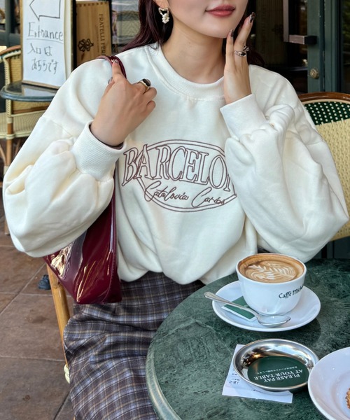 efill（エフィル）の「ロゴスウェット（スウェット・レディース・ベージュ・FREE）」の13枚目の写真