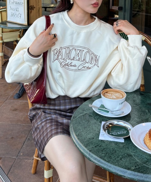 efill（エフィル）の「ロゴスウェット（スウェット・レディース・ベージュ・FREE）」の21枚目の写真