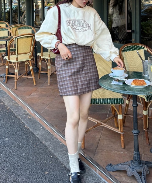 efill（エフィル）の「ロゴスウェット（スウェット・レディース・ベージュ・FREE）」の22枚目の写真