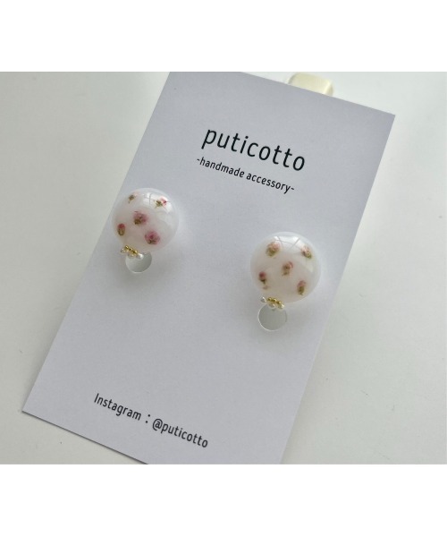 セール】【Puticotto】小花柄イヤリング ホワイト(MA)（イヤリング 