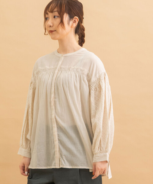 POU DOU DOU(プードゥドゥ)の「<made in INDIA>エンブロイダリースリーブブラウス(シャツ/ブラウス・レディース・ダークグレー/ラベンダー/キナリ・M)」の20枚目の写真