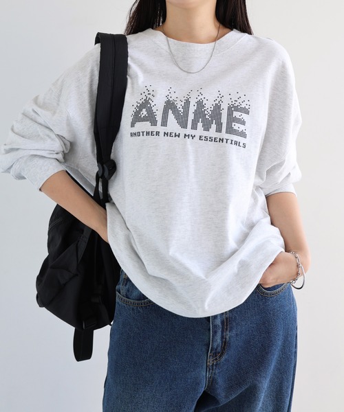 ANME(アンメ)の「ANMEピクセルロゴプリント長袖Tシャツ(Tシャツ/カットソー・レディース・オートミール/ブラック系/オフホワイト/ブラック系その他・M/L)」の4枚目の写真
