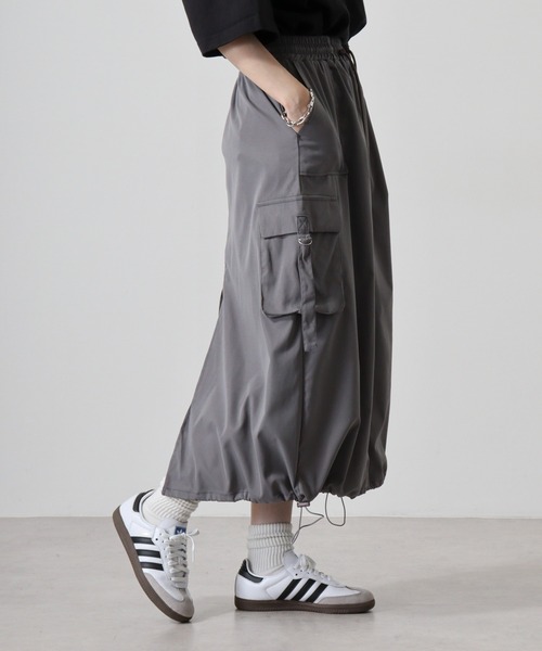 FUNALIVE（ファンアライブ）の「.works 合繊バルーンカーゴスカート（スカート・レディース・ブラック/ダークグレー/グレー・M）」の2枚目の写真
