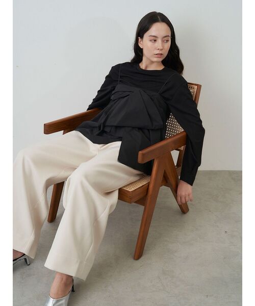 ELENDEEK(エレンディーク)の「タックワイドレッグパンツ(その他パンツ・レディース・ブラック/オフホワイト/ベージュ・01/02)」の15枚目の写真