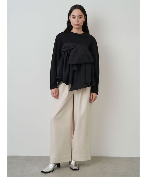 ELENDEEK(エレンディーク)の「タックワイドレッグパンツ(その他パンツ・レディース・ブラック/オフホワイト/ベージュ・01/02)」の16枚目の写真