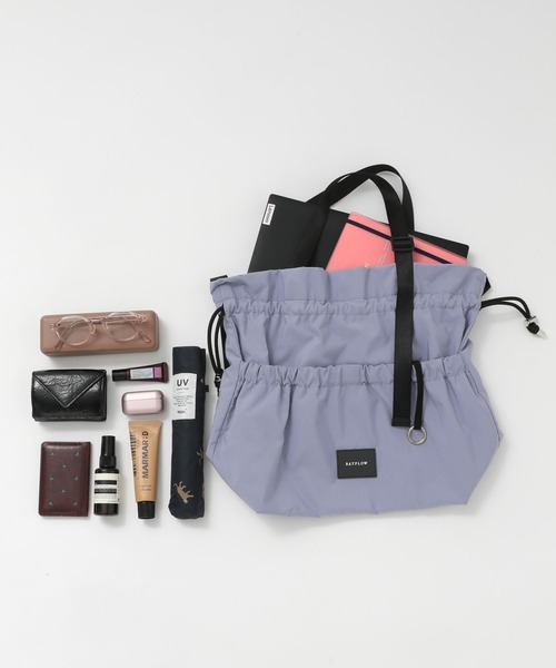 BAYFLOW（ベイフロー）の「3WAY撥水アジャスタートート（トートバッグ・レディース・ブルーグレー/アイボリー/ブラック・FREE）」の9枚目の写真