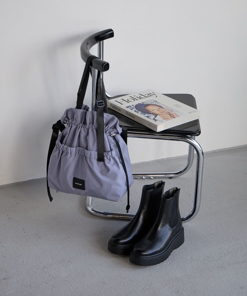 BAYFLOW（ベイフロー）の「3WAY撥水アジャスタートート（トートバッグ・レディース・ブルーグレー/アイボリー/ブラック・FREE）」の7枚目の写真