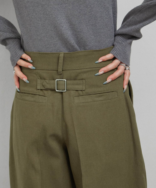 Chillfar(チルファー)の「ワイドチノパンツ(チノパンツ・レディース・ベージュ/ネイビー/ブラック/カーキ/アイボリー・LARGE/MEDIUM)」の6枚目の写真