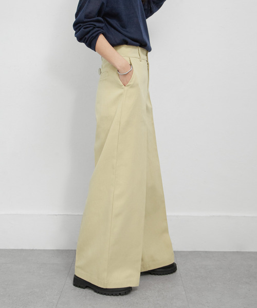 Chillfar(チルファー)の「ワイドチノパンツ(チノパンツ・レディース・ベージュ/ネイビー/ブラック/カーキ/アイボリー・LARGE/MEDIUM)」の18枚目の写真