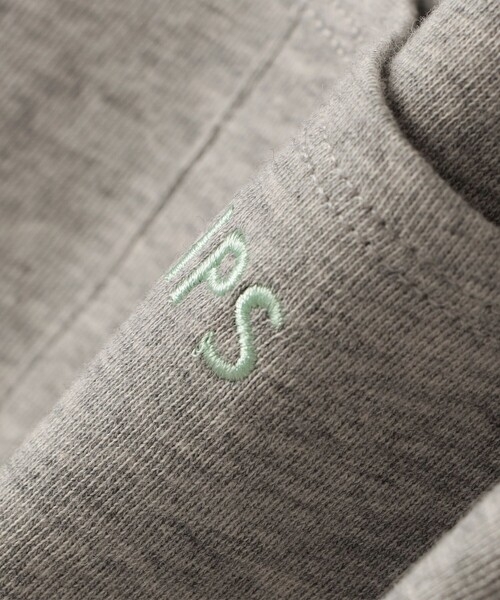 SHIPS（シップス）の「SHIPS KIDS:140～160cm / SHIPS ロゴ 長袖 TEE（Tシャツ/カットソー・キッズ・トップグレー/ライトグリーン/ライトホワイト・140/160/150）」の6枚目の写真